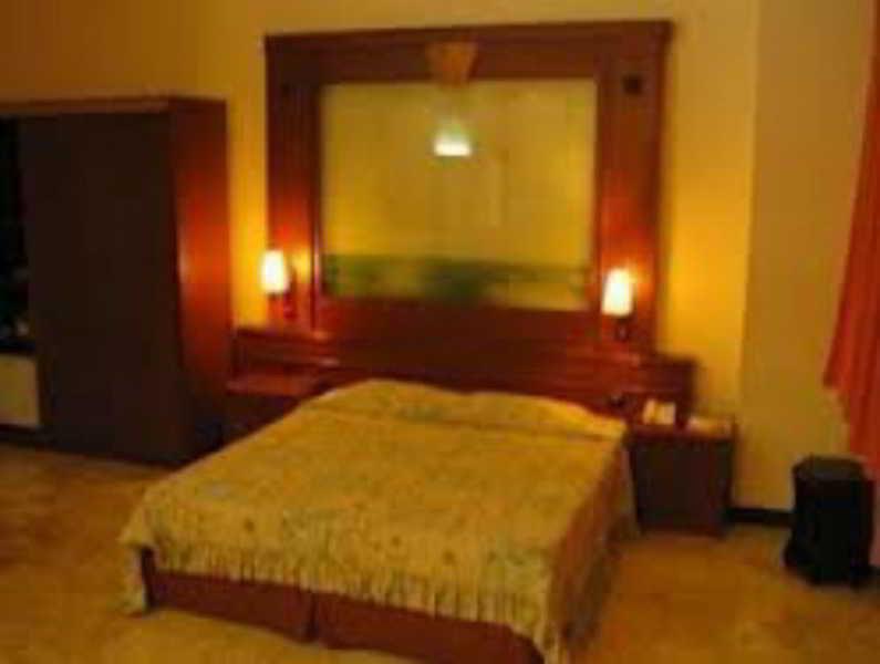 Satelit Hotel Surabaya Bagian luar foto